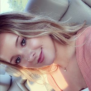 Meet your Posher, Madeline